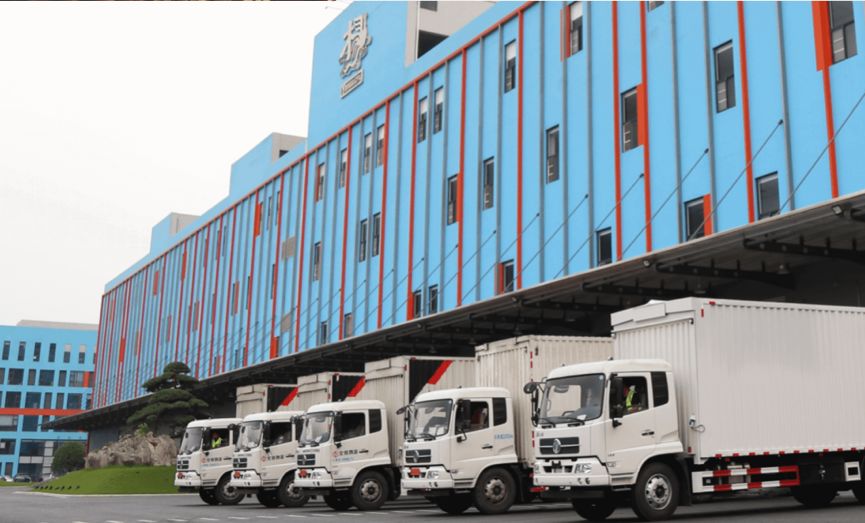 麻辣烫杨国福vs张亮麻辣烫,麻辣烫杨国福还是张亮好