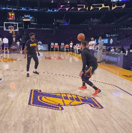 詹皇39分骑士遭47秒逆转,库里谈詹姆斯56分战胜勇士