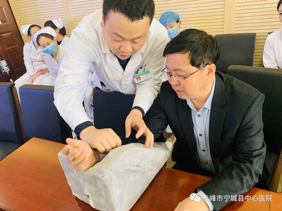 赤峰市宁城县中心医院举办首届护理用品创新设计大赛