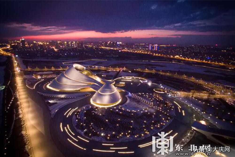 哈尔滨市视听盛宴,哈尔滨开年上演两部大戏