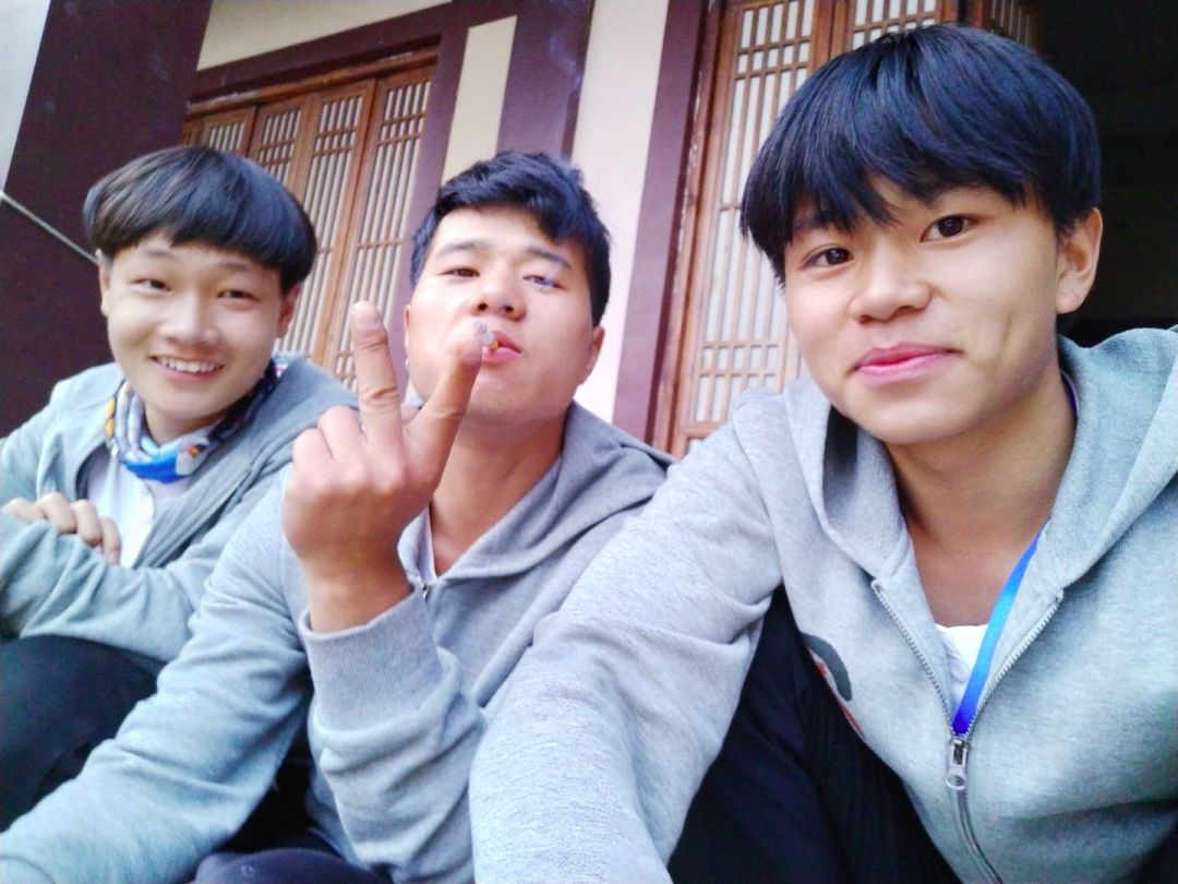 3个武行决定干自媒体，拿下7000万点击后，更穷了