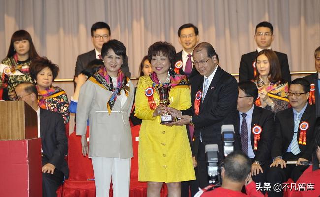 香港著名“壳后”：一年不到亏损超千亿，却仍掷几亿开生日Party