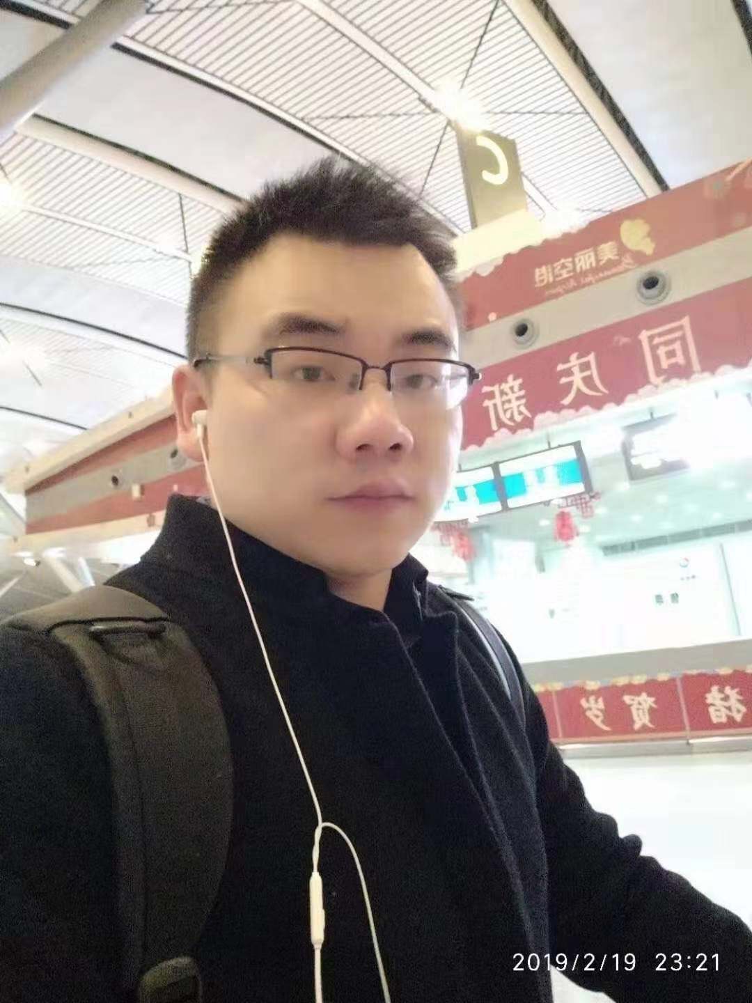 大学生心系贵州扎根林泉职教育人