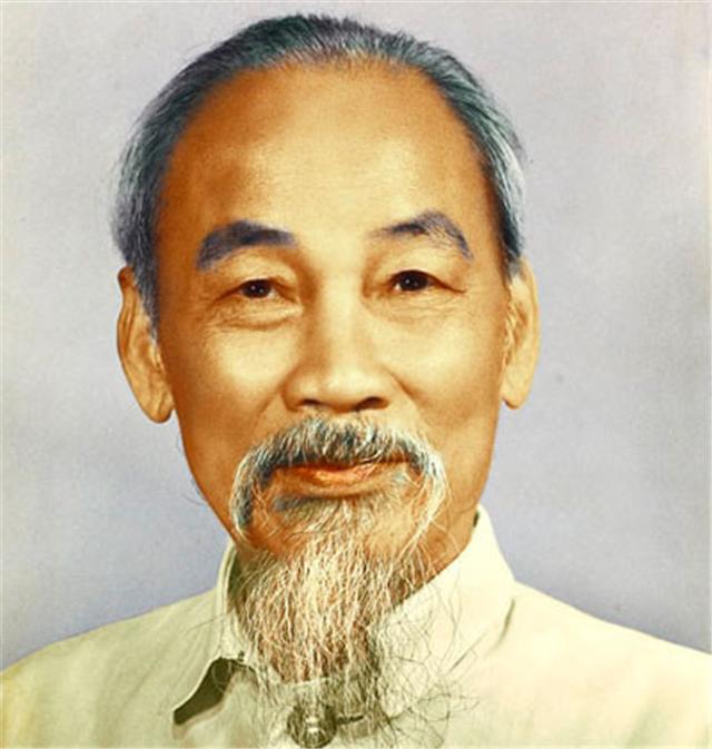 理发师为毛主席刮胡子弄流血，毛主席一句没得关系令他终生难忘