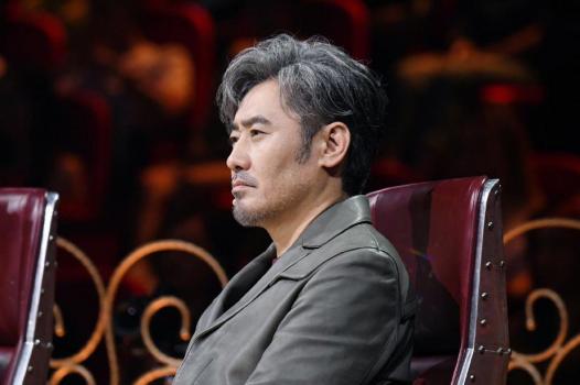 喜天影视旗下艺人屈楚萧,喜天影视破产