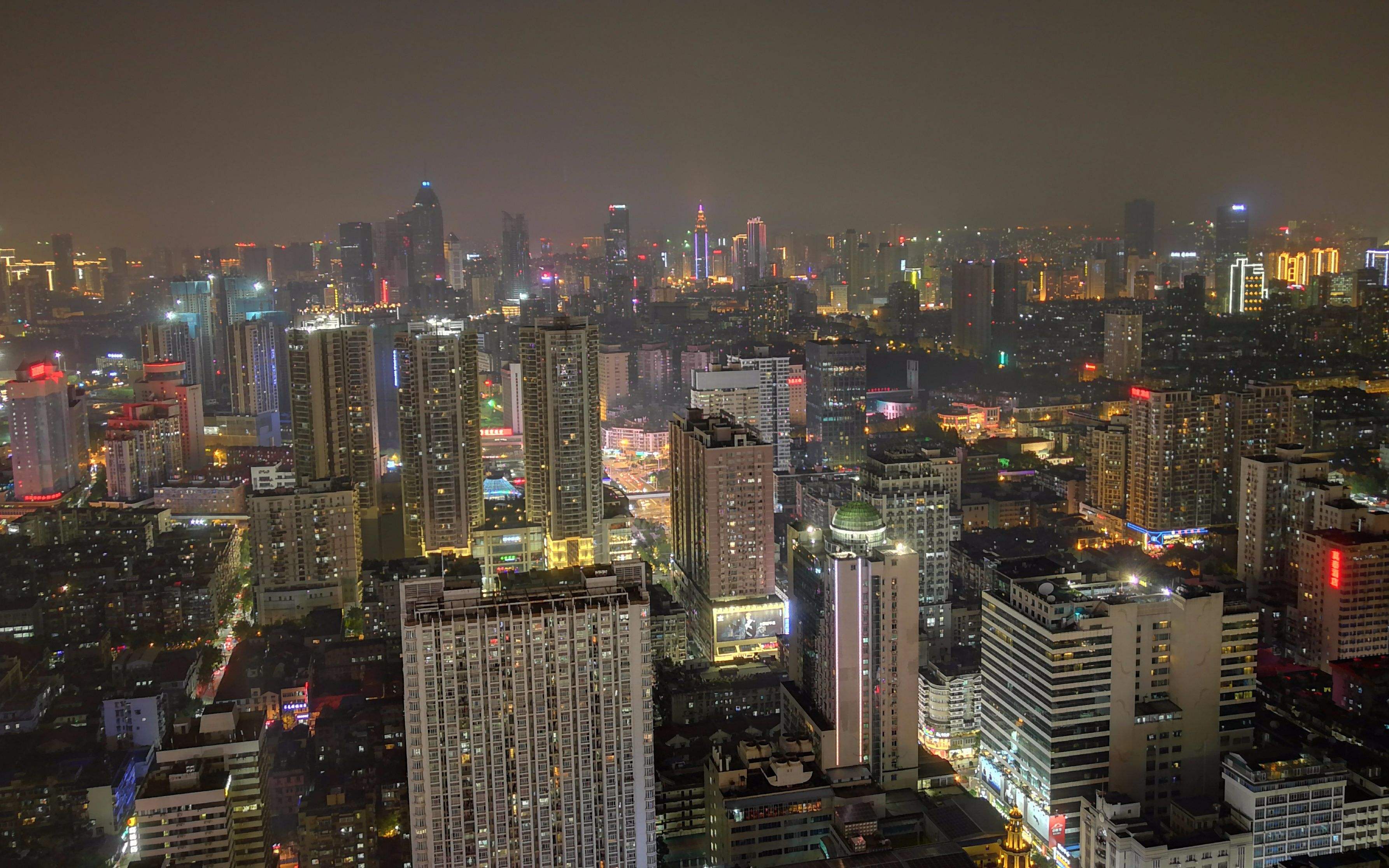 宅家烧烤,欣赏夜景,看书喝茶,疫情期间,我最羡慕住顶楼的朋友