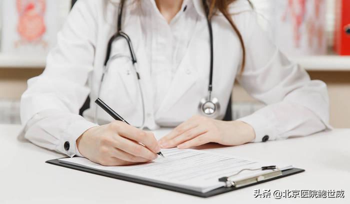 青春期驼峰鼻怎么自然矫正,驼峰鼻怎么自己矫正中学生