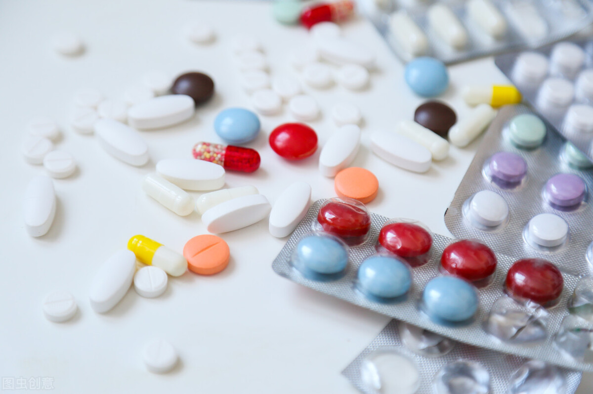 乳头清水溢液怎么办,乳腺囊肿乳头溢液吗