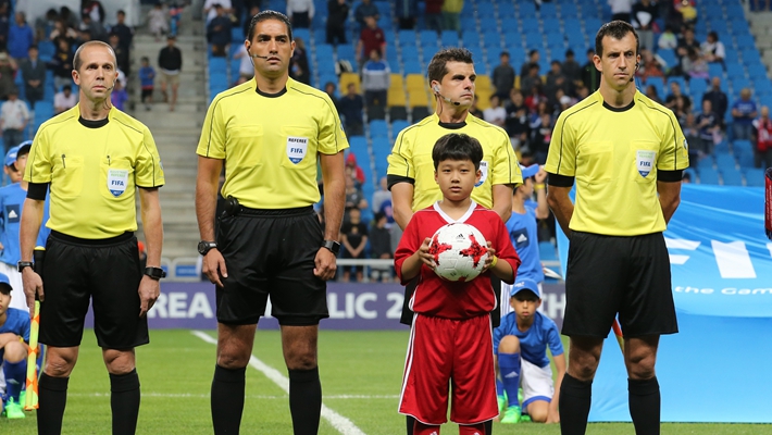 球童是如何被选进足球场的,球童是怎么做的