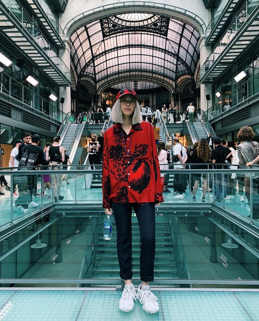 女版陈冠希斜戴帽子,女版陈冠希斜戴帽子网红