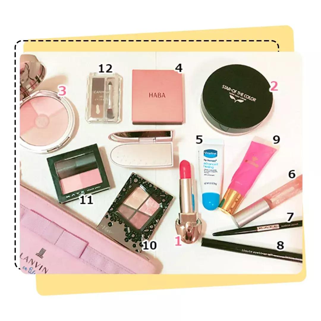 日本小姐姐的包包里有什么东西,日本小姐姐的包