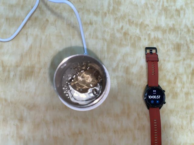 电热杯可以煮鸡蛋吗视频,便携式烧水杯可以煮鸡蛋吗