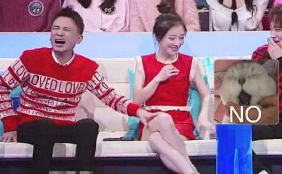 妈妈，同桌老是摸我，高情商妈妈的做法，将影响孩子一生