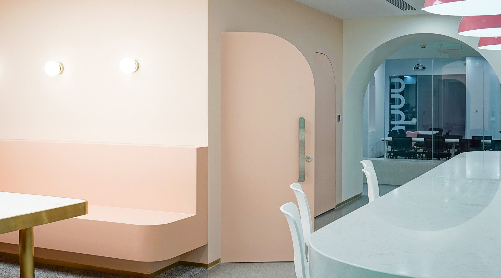 打造电商孵化基地,打造新型电商产业平台基地