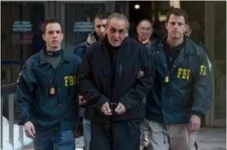 混了100年，美国*手党黑**该“还”了