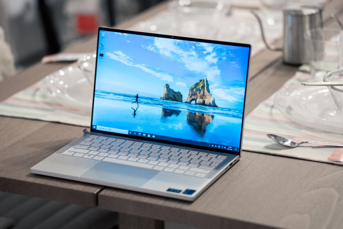 razerbook11代,razerbook轻奢游戏本