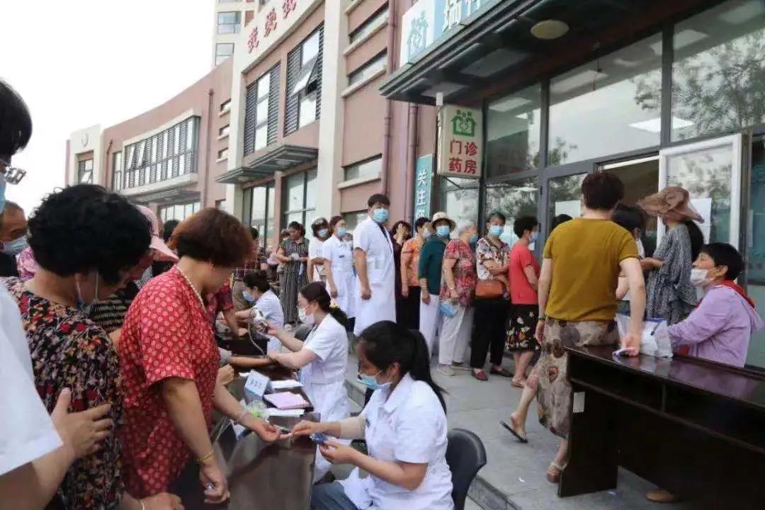 关爱健康公益报道,关爱市民健康义诊活动