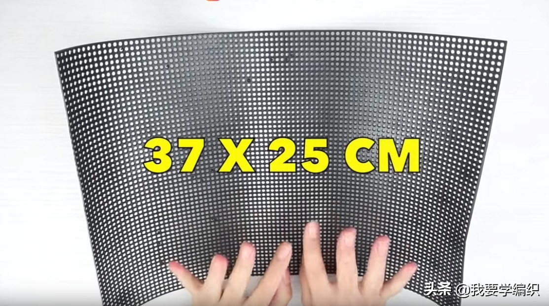 朋友说它比买的包更好看，高级感十足的环保皮草包，自己钩一个吧