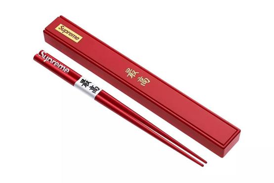 目前值得入手的supreme,supreme还值得买吗