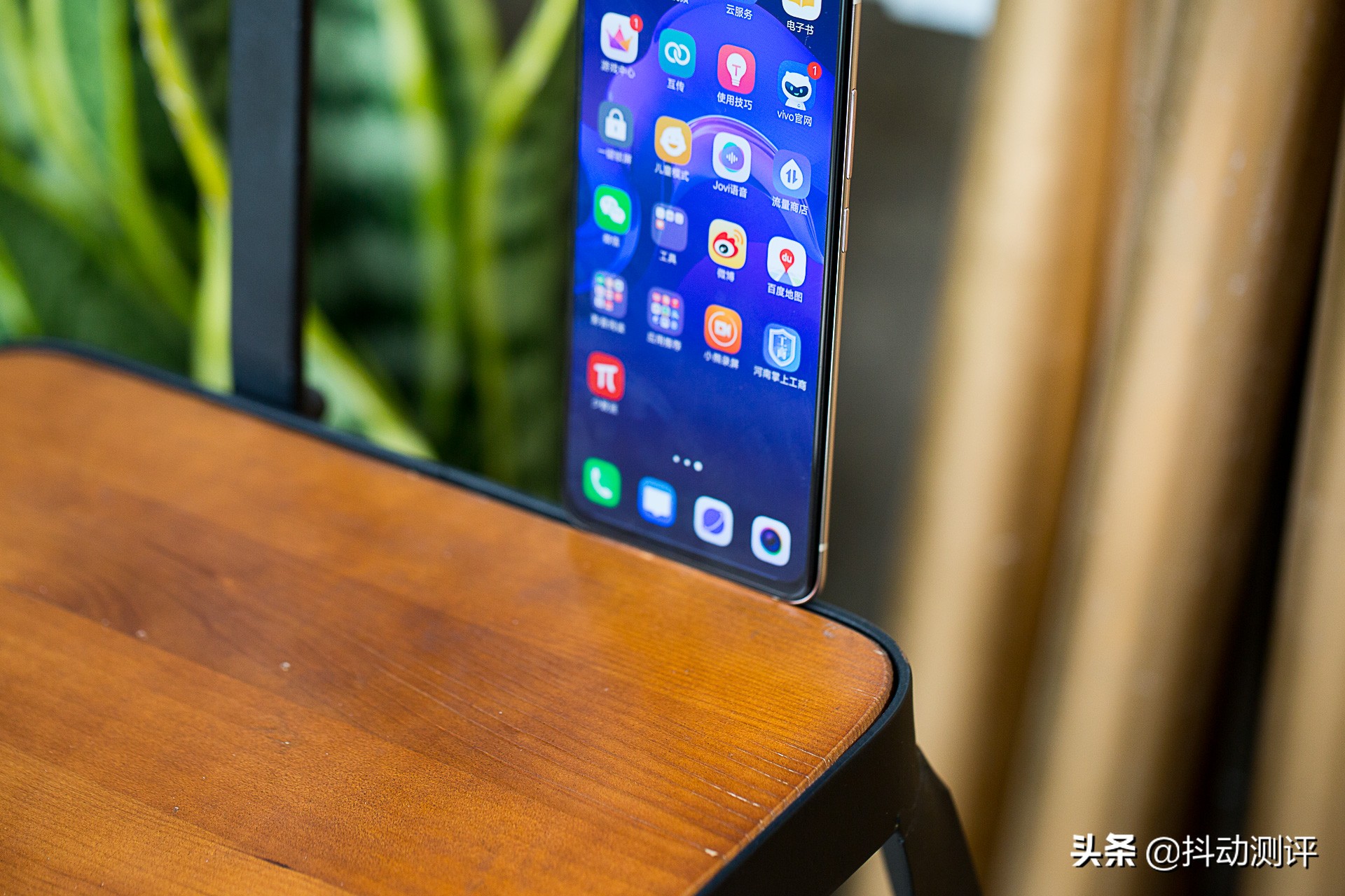 vivox27幻彩夏日开箱视频,vivox27幻彩夏日是什么颜色