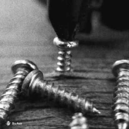 谷歌翻译告诉我螺蛳粉是snailpowder，蜗牛表示和它没关系