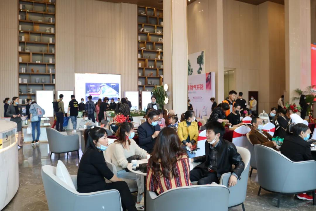 万达周年庆，集赞60个，免费领缅甸进口西瓜