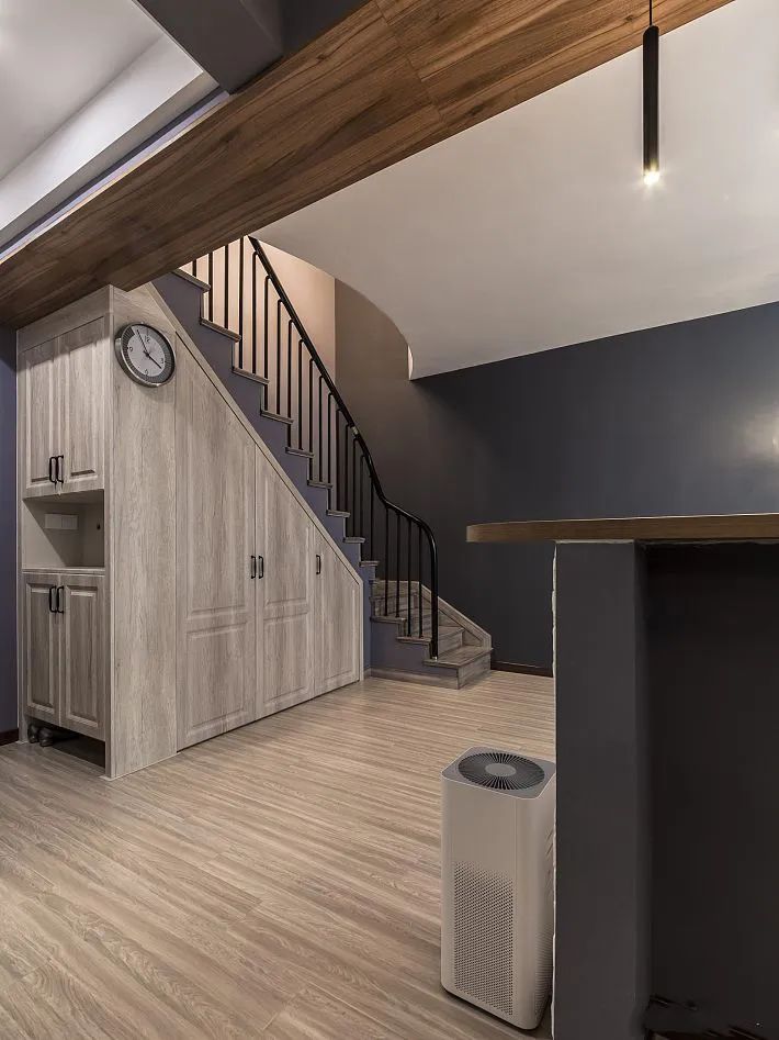 家里楼梯怎么布置,家里楼梯设计方案100例