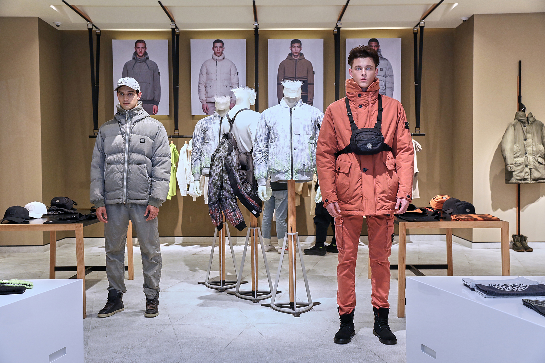 上岛了！STONEISLAND杭州大厦精品店全新升级亮相