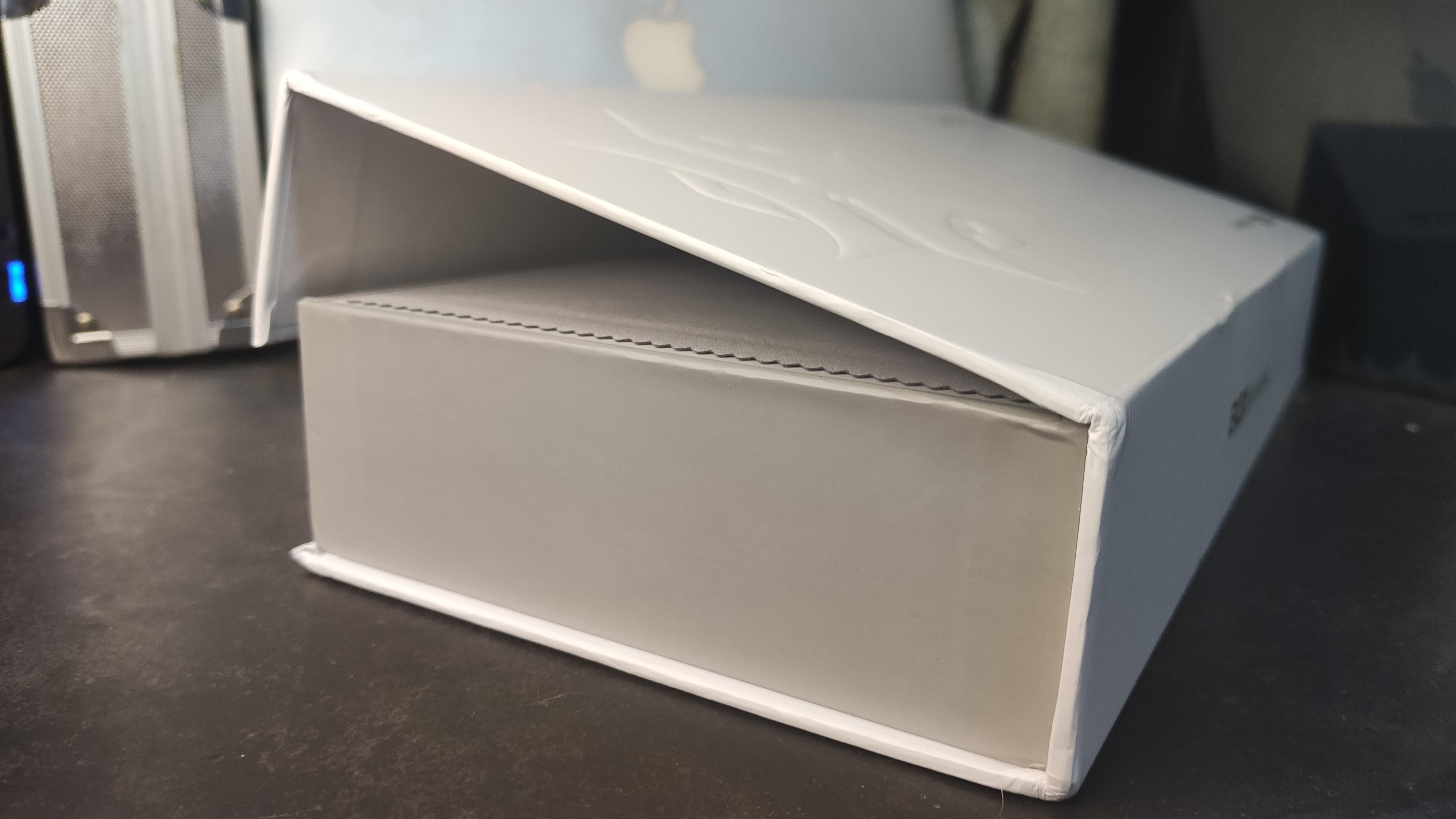 定价飘了？其实是真值！黑峡谷三模68键机械键盘Box初代号评测