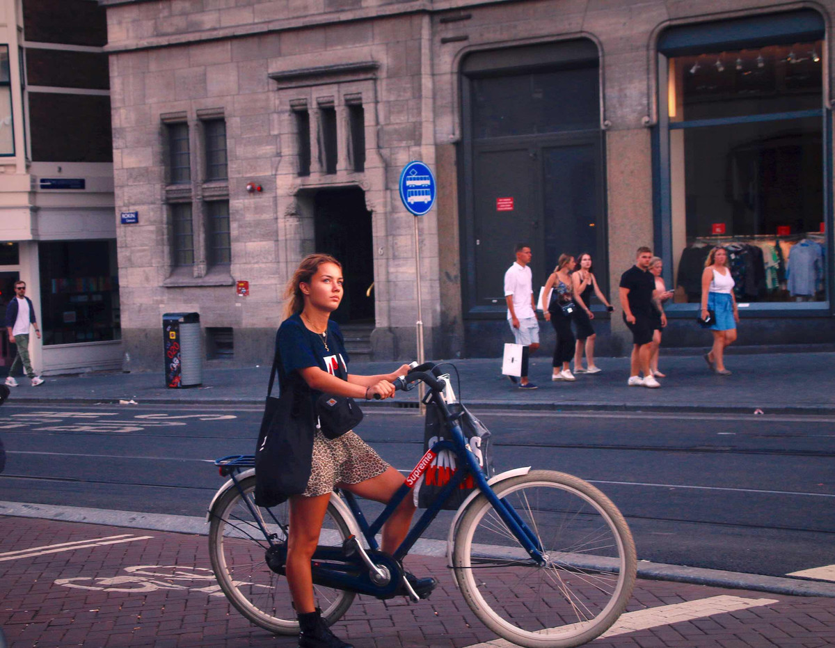 阿姆斯特丹到底有多繁华,阿姆斯特丹为什么叫自由之城