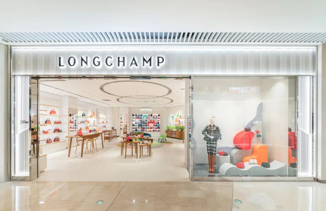 武汉恒隆广场奢侈品牌,武汉恒隆广场算顶级广场吗