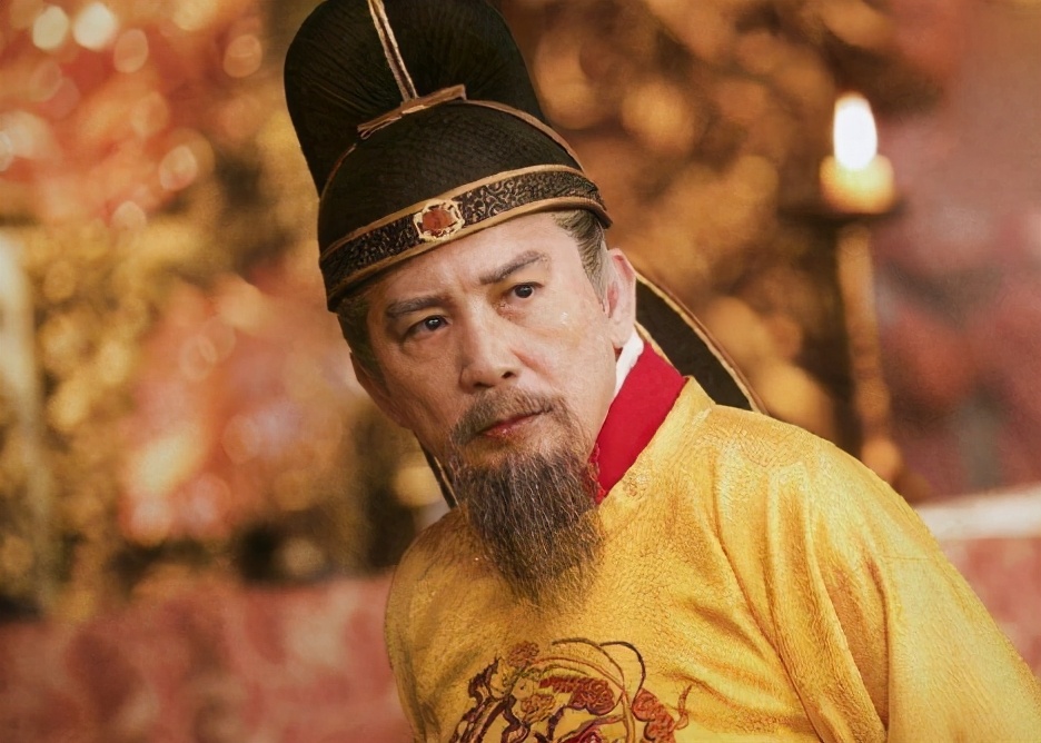 杨玉环嫁给李隆基后对李瑁怎么样,杨玉环李瑁唐明皇的关系