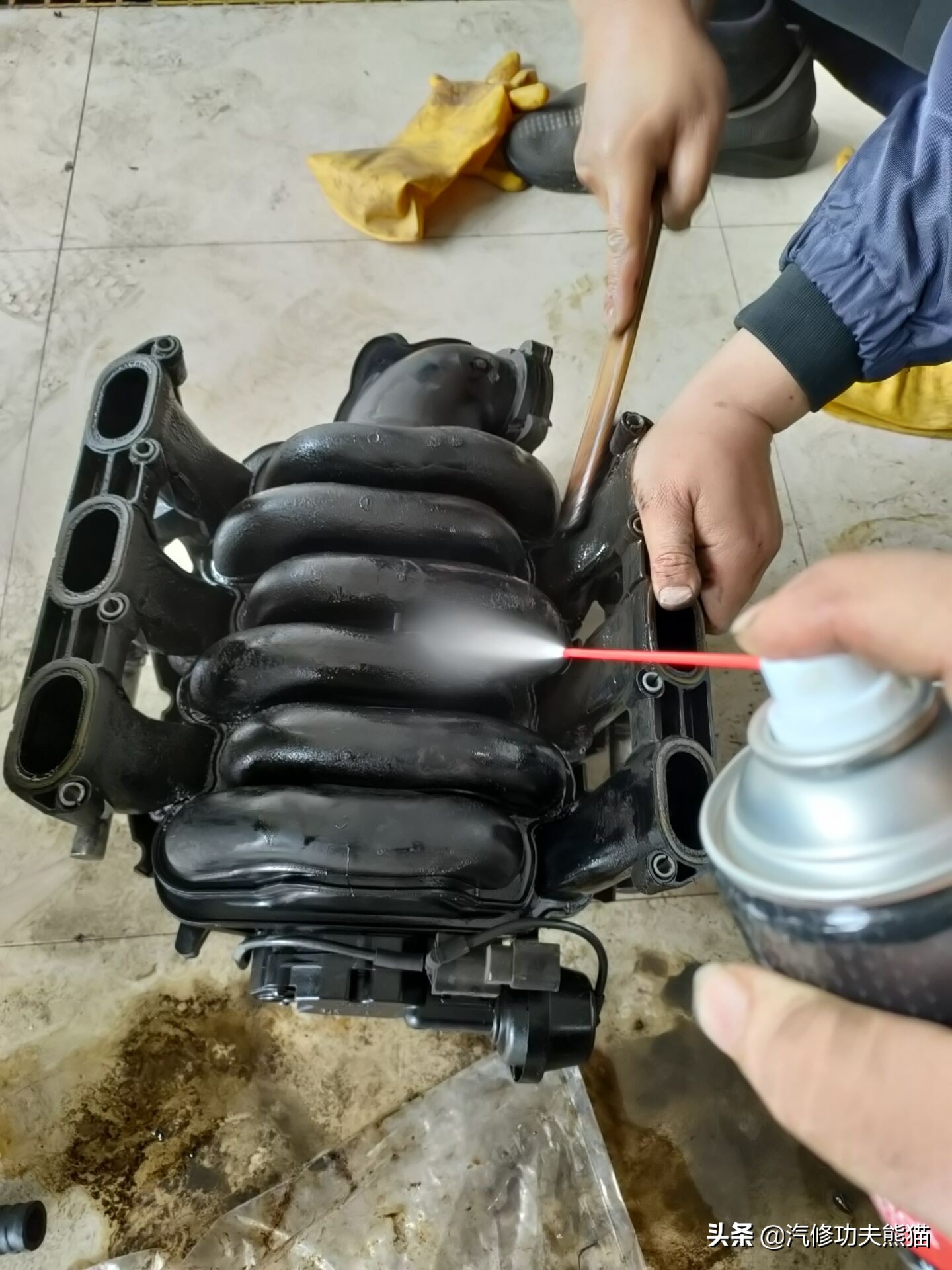 08款奥迪a6l手动挡2.0t烧机油么,09款奥迪a6l2.4烧机油怎么解决