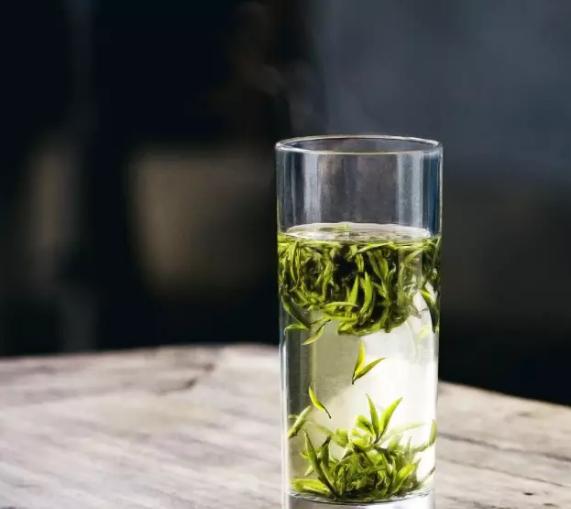 绿茶浑身都是宝,你居然喝了就丢掉?