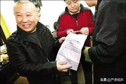 拳头、围墙、慈善宴｜十年前，改变中国相声格局的那个午后