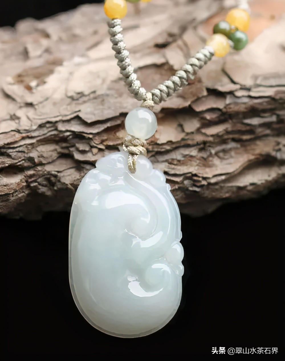 翡翠有几种颜色哪种颜色最贵,翡翠高冰蓝水哪种颜色好