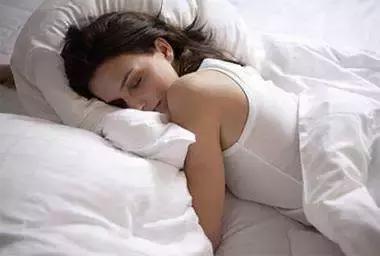 爱生闷气的女人,女生爱生闷气的人容易得什么病