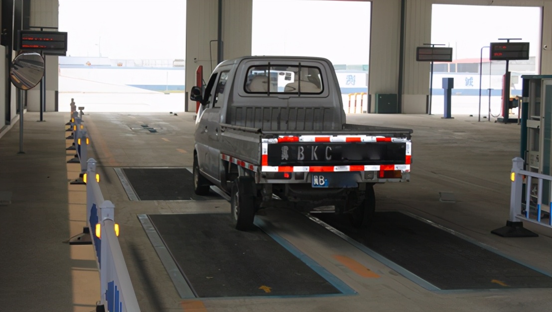 汽车一直不年审,汽车一直不去年检不开有事吗