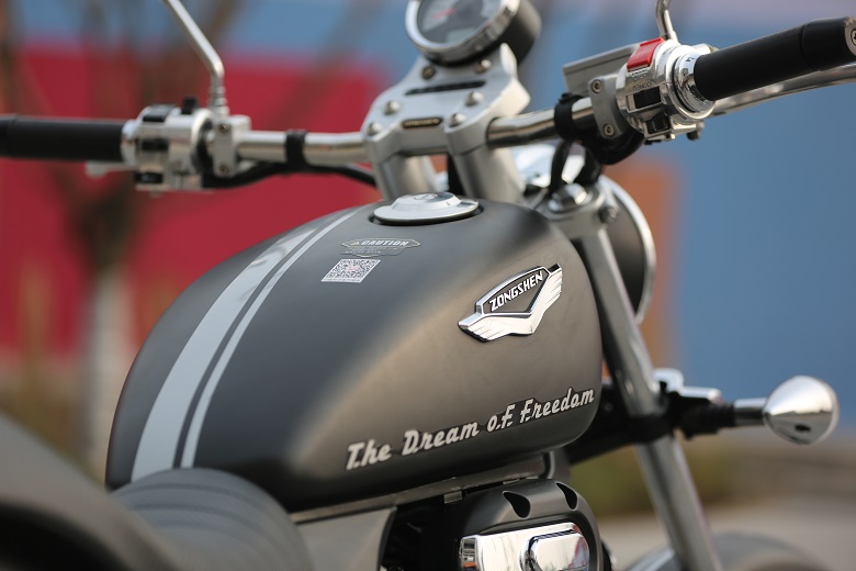 高性价比国产太子车，203cc单缸风冷，极速115，适合新手