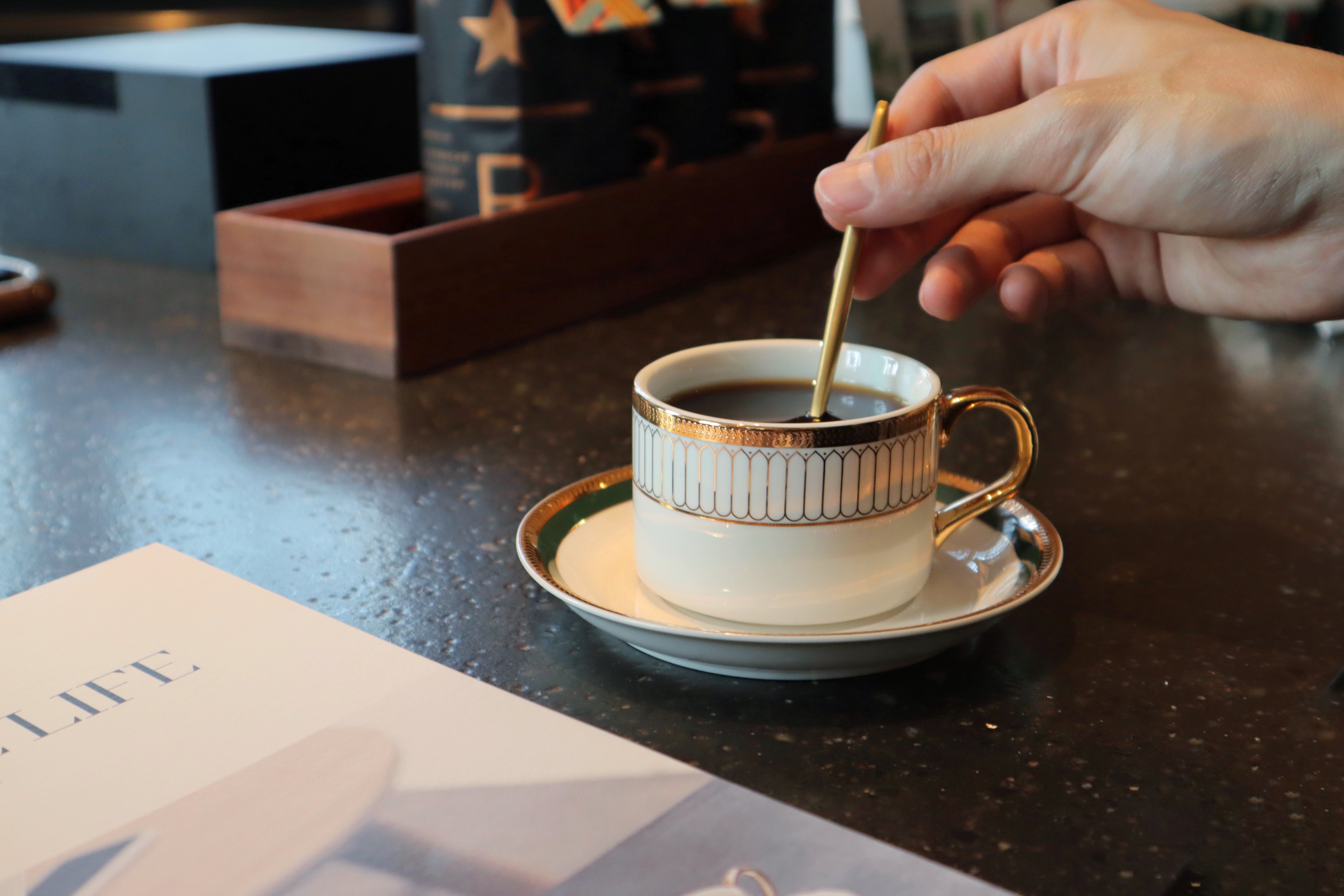 一杯咖啡，如何带给欧洲贵族仪式感？