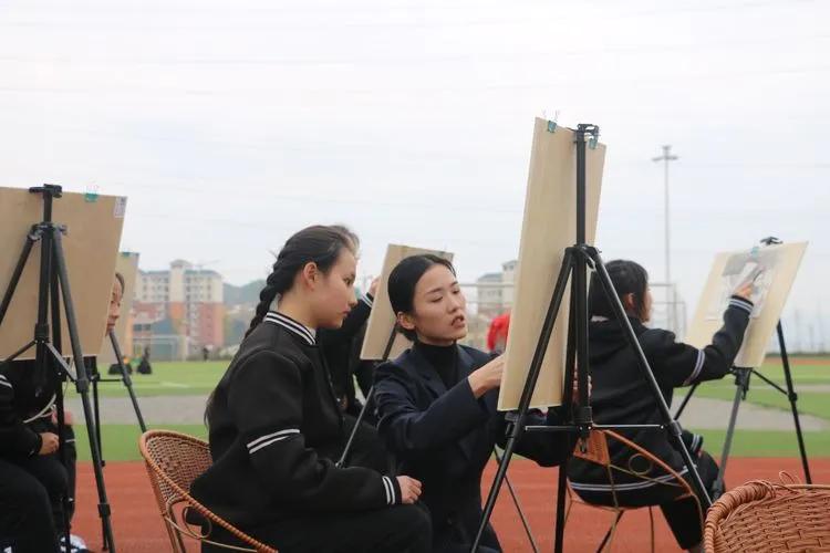 家门口的好学校,江北知易外国语什么时候放假