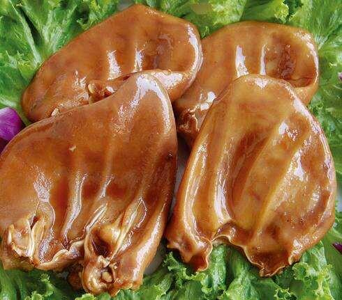 川卤五香卤现场教学,川卤肉卤水制作配方