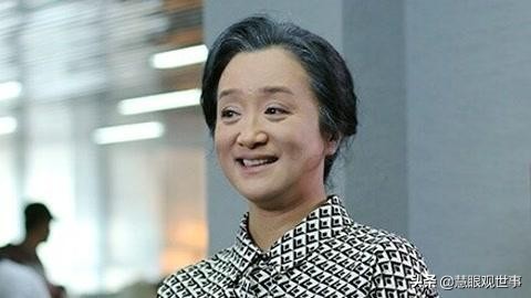 《侯海洋基层风云》中的赵海为什么很色？