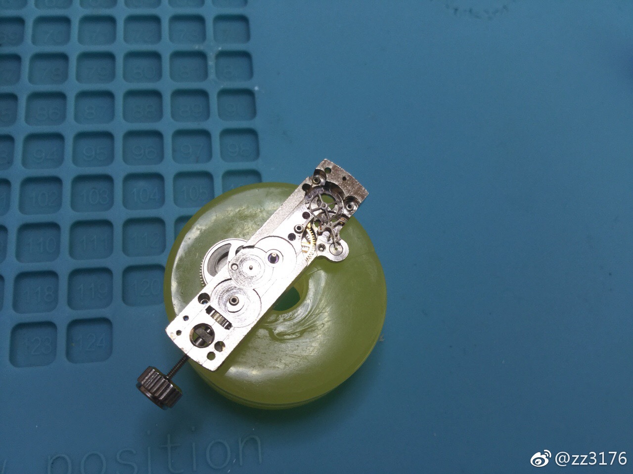 保养修复国产特殊单桥机芯手表