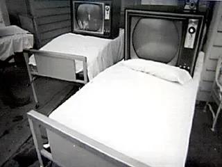 行为艺术到底是什么,通俗点讲什么是行为艺术