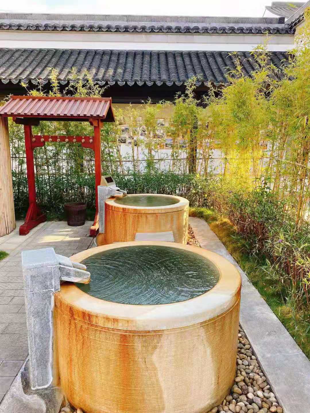 河源最好的温泉度假村,河源温泉度假村的泉眼