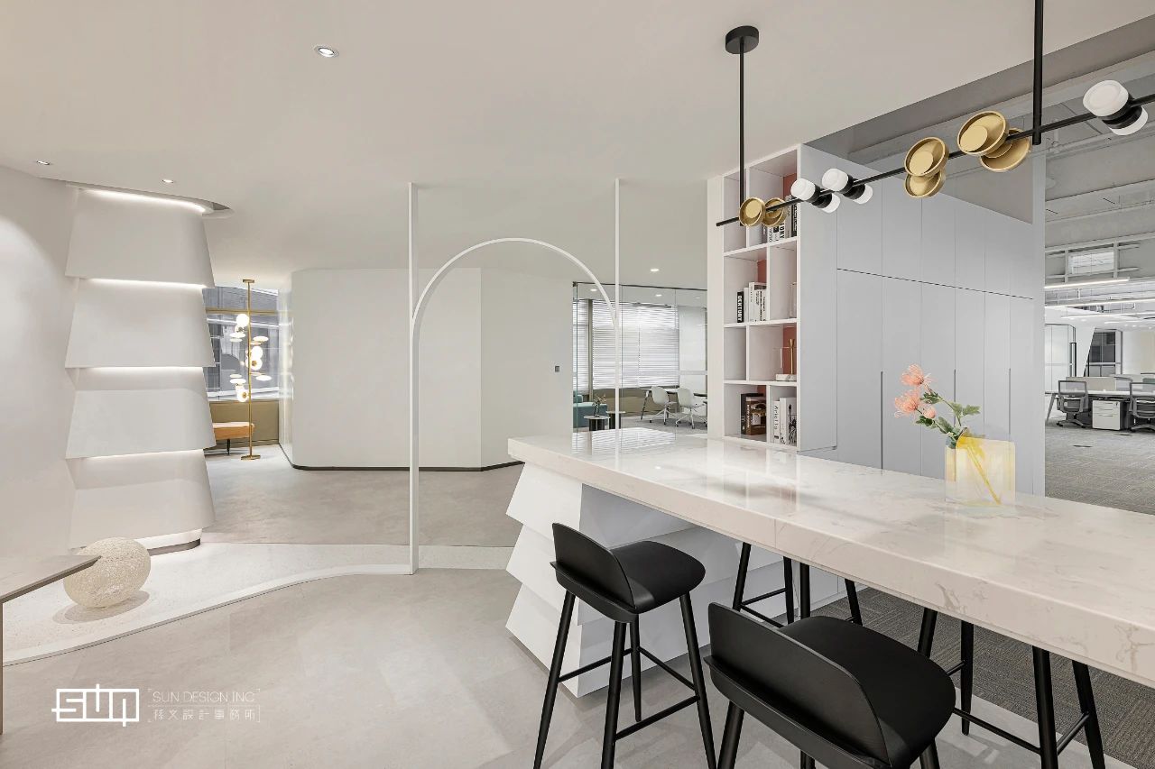 攸妍xS.U.N丨新媒体模式下办公空间的更迭与探索