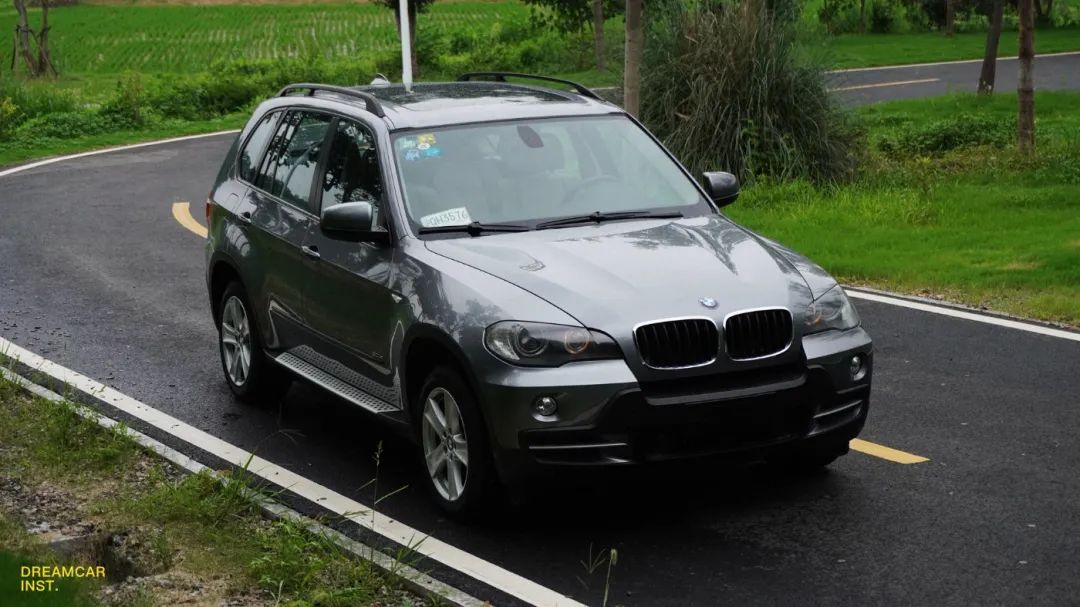 e70x5上代车型,11款宝马x5e70试驾视频