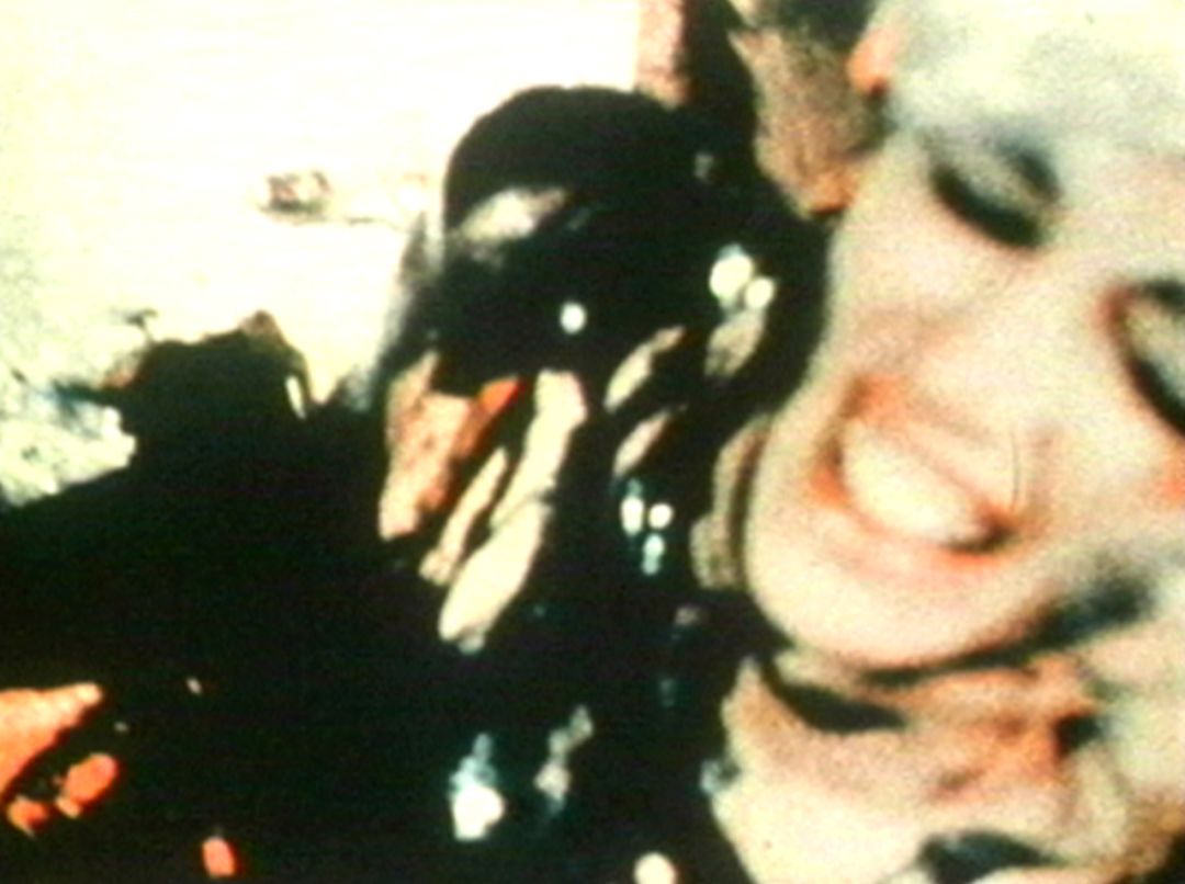 行为艺术到底是什么,通俗点讲什么是行为艺术