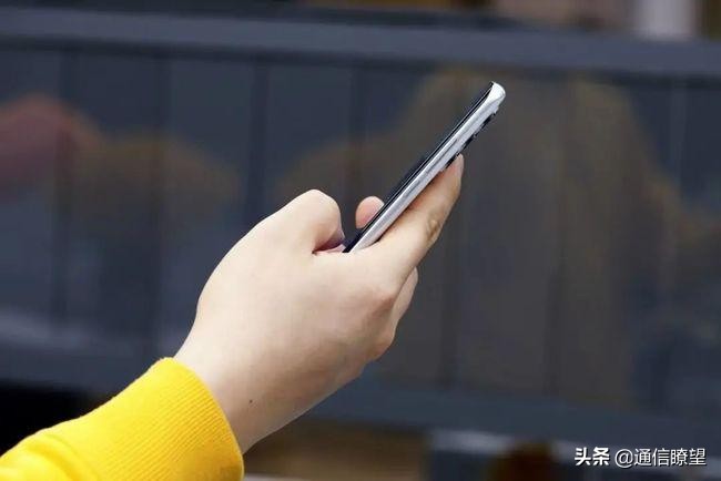 到营业厅想办业务必须得下APP，联通的“套路”到底方便了谁？